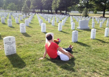Memorial Mile helps Gold Star spouses keep their soldiers’ memories alive