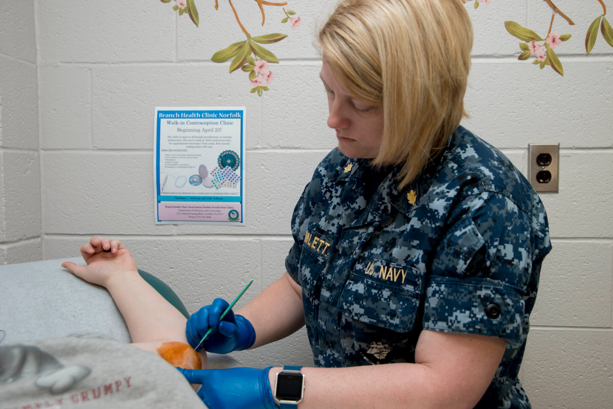 Service women aren’t getting the health care they deserve – One organization hopes to change that