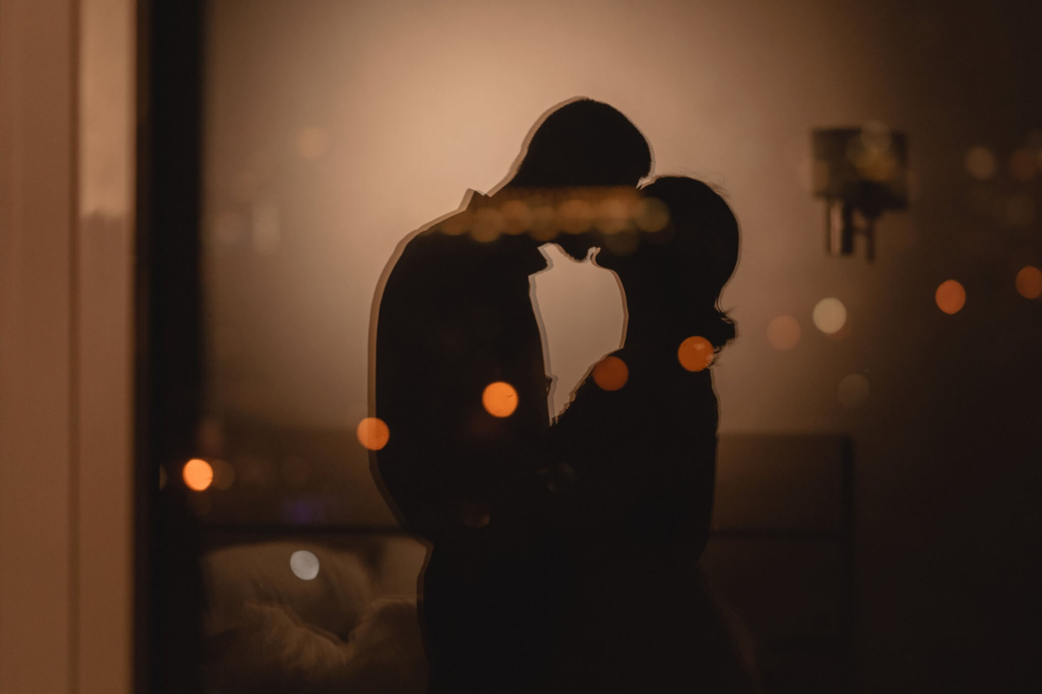 Staying connected: 15 date night ideas for military couples