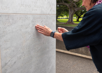 Hundreds of formerly missing Vietnam War service members honored at Honolulu Memorial