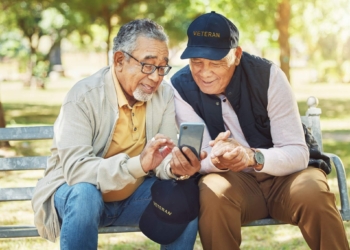 5 ways feds can GIVE HAPPY this holiday season