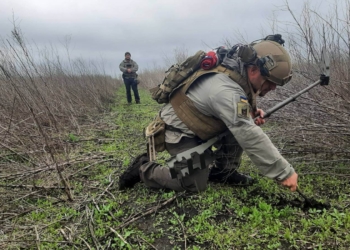 landmine removal in Ukraine