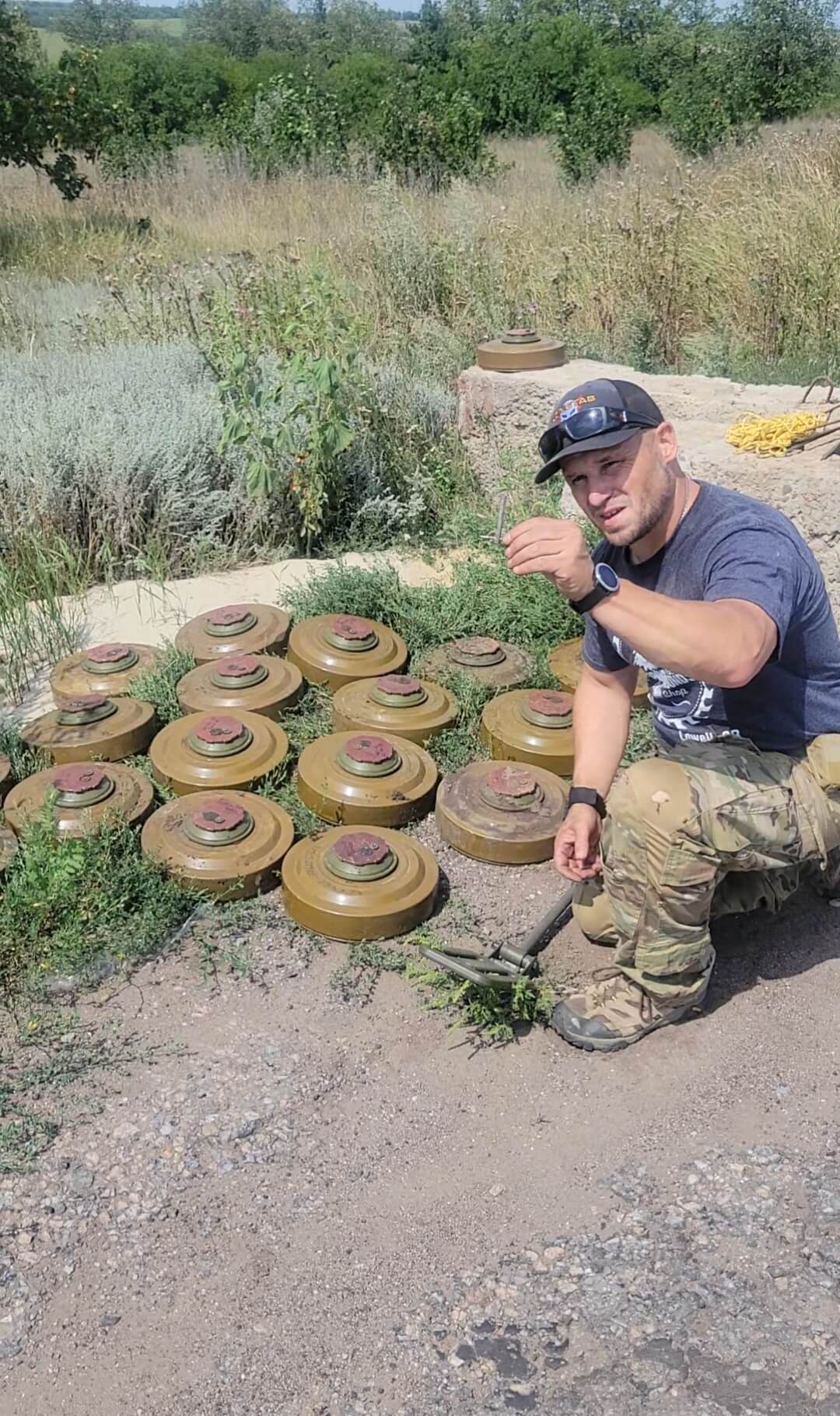 landmine removal in Ukraine